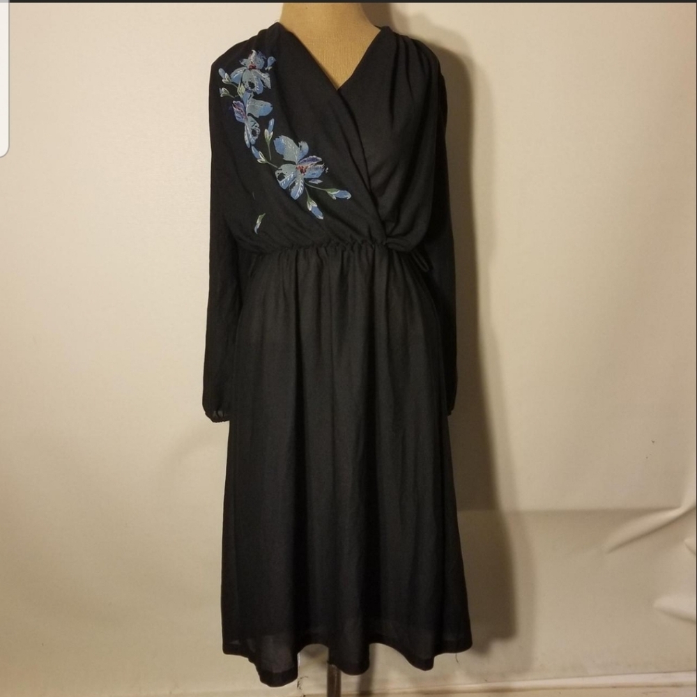 1980's Does 1940's Style Doo-Dads Brand Blk. Sheer Dress W/ Blue Flowers Vtg. 14